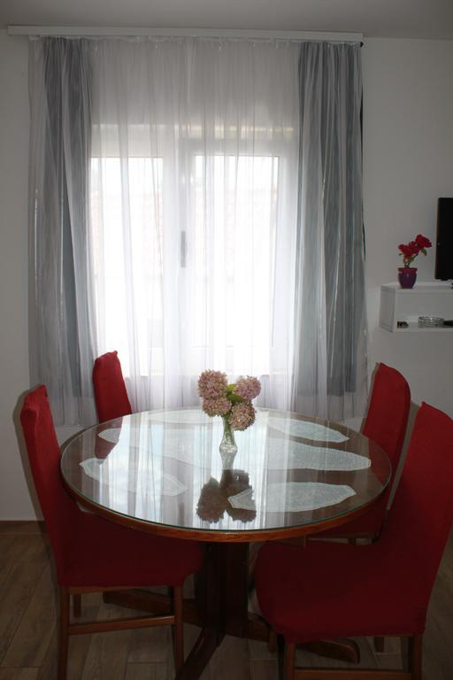 Apartman Kristina, Studio I Soba 프리모스턴 외부 사진